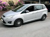 Gebraucht Ford Grand C-Max Trend 140 PS (102 kW) 2012 Silber Van / Kleinbus