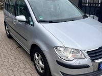 Gebraucht VW Touran Highline 140 PS (102 kW) 2008 Silber Van / Kleinbus