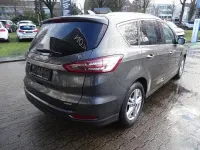Gebraucht Ford S-MAX Titanium 150 PS (110 kW) 2022 Grau Van / Kleinbus