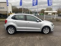 Usata VW Polo Comfortline 75 CV (55 kW) 2014 Argento Utilitaria