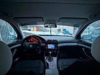 Gebraucht BMW 525 163 PS (119 kW) 2003 Silber Kombi