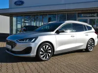 Gebraucht Ford Focus Titanium 125 PS (91 kW) 2024 Silber Limousine