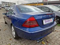 Gebraucht Mercedes C220 Avantgarde 143 PS (105 kW) 2003 Blau Limousine