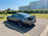 Gebraucht Ford Mustang GT 315 PS (231 kW) 2010 Grau Coupé
