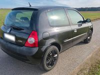 Gebraucht Renault Clio II 58 PS (42 kW) 2005 Schwarz Kleinwagen