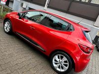 Gebraucht Renault Clio IV Intens 90 PS (66 kW) 2017 Rot Limousine