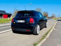 Gebraucht Mini Cooper SE Classic 135 kW (184 PS) 2023 Blau Kleinwagen