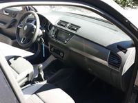 Gebraucht Skoda Fabia Joy 90 PS (66 kW) 2016 Grau / quarzgrau / metallic Kleinwagen