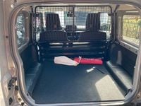 Gebraucht Suzuki Jimny 102 PS (75 kW) 2024 Grau SUV