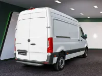 Gebraucht Mercedes E-Sprinter 85 kW (116 PS) 2022 Weiss / arktikweiss Van