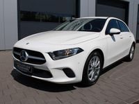 Gebraucht Mercedes A200 163 PS (119 kW) 2024 Weiß Limousine