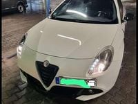 Gebraucht Alfa Romeo Giulietta 170 PS (125 kW) 2012 Weiß Kleinwagen