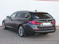Gebraucht BMW 530 Efficient Dynamics 292 PS (214 kW) 2022 Grau Kombi