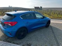 Gebraucht Ford Focus Titanium 125 PS (91 kW) 2019 Blau Limousine