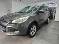 Gebraucht Ford Kuga 150 PS (110 kW) 2014 Grau SUV