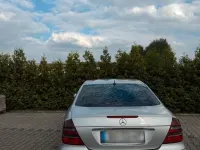 Gebraucht Mercedes E220 Avantgarde 150 PS (110 kW) 2005 Silber Limousine