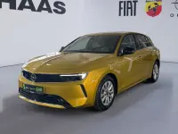 Używany Opel Astra Edition 110 KM (80 kW) 2023 Żółty Sedan/Limuzyna