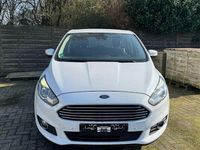 Gebraucht Ford S-MAX Titanium 209 PS (153 kW) 2017 Weiß Van / Kleinbus