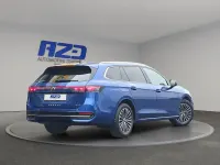 Usata VW Passat 193 CV (141 kW) 2025 Blu Station wagon