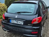 Gebraucht Peugeot 206 Urban Move 73 PS (53 kW) 2011 Schwarz Limousine