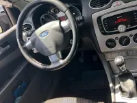 Gebraucht Ford Focus 125 PS (91 kW) 2010 Schwarz Kombi