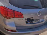 Gebraucht Opel Astra Design Edition 179 PS (131 kW) 2011 Silber Kombi