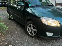 Gebraucht Skoda Fabia 80 PS (58 kW) 2010 Grün Limousine