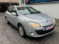 Używany Renault Mégane Expression 106 KM (77 kW) 2010 Szary Sedan/Limuzyna