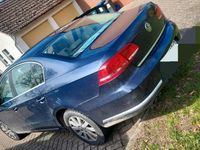 Usata VW Passat 170 CV (125 kW) 2013 Blu Berlina