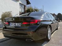 Gebraucht BMW 520 184 PS (135 kW) 2022 Schwarz Limousine
