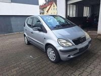 Usado Mercedes A140 Classic 82 HP (60 kW) 2004 Prateado Sedan