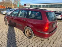 Gebraucht Ford Focus Finesse 101 PS (74 kW) 2002 Rot Kombi