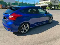 Gebraucht Ford Focus Sport 250 PS (183 kW) 2014 Blau Limousine
