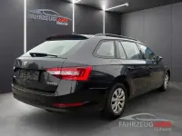 Gebraucht Skoda Superb Active 125 PS (91 kW) 2018 Schwarz Kombi