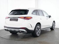 Gebraucht Mercedes GLC300 AMG 269 PS (197 kW) 2024 Unilack polarweiß SUV