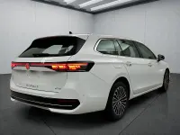 Gebraucht VW Passat 150 PS (110 kW) 2025 Weiß Kombi