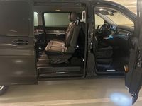 Gebraucht Mercedes V300 237 PS (174 kW) 2022 Schwarz Van / Kleinbus