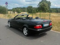Gebraucht Mercedes CLK230 197 PS (144 kW) 2001 Schwarz Cabrio
