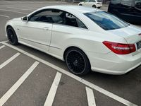 gebraucht Mercedes E350 CDI Coupé AMG Paket Weiß