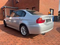 Gebraucht BMW 318 Advantage 143 PS (105 kW) 2008 Silber Limousine