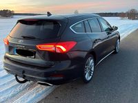 Gebraucht Ford Focus Vignale 150 PS (110 kW) 2020 Schwarz Kombi