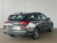 gebraucht Hyundai i30 1.5 Kombi I MT COMFORT & 16