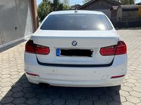 Gebraucht BMW 330 Performance 258 PS (189 kW) 2015 Weiß Limousine
