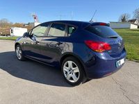 Gebraucht Opel Astra Design Edition 101 PS (74 kW) 2011 Blau Limousine