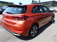 Neu Hyundai i30 Advantage 101 PS (74 kW) 2025 Grau Limousine