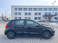 Gebraucht VW Polo Comfortline 60 PS (44 kW) 2016 Schwarz Limousine