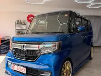 Käytetty Honda N Box 64 HP (47 kW) 2018 Sininen Tila-auto