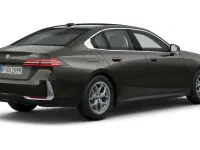 Gebraucht BMW 520 Sport Line 197 PS (144 kW) 2024 Grau Limousine