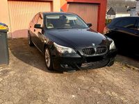 Gebraucht BMW 525 197 PS (144 kW) 2008 Schwarz Limousine