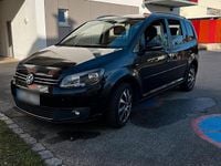 Gebraucht VW Touran 140 PS (102 kW) 2013 Schwarz Van / Kleinbus